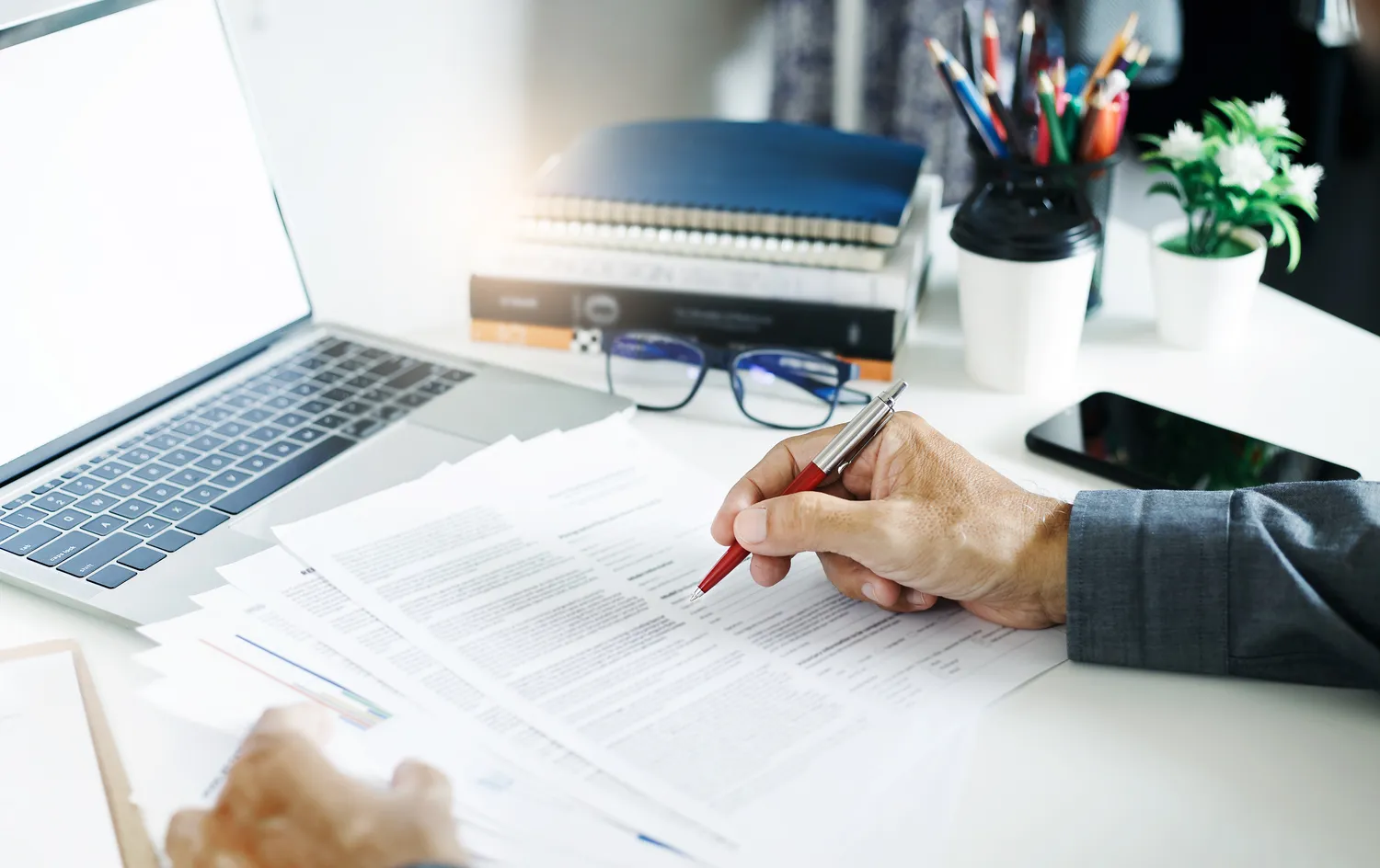 Jak się zwracać do notariusza?