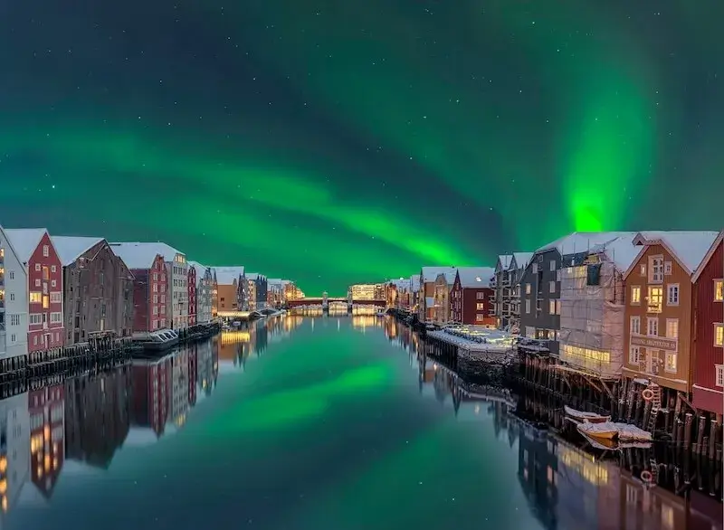 Ile Norwegia ma ludności?