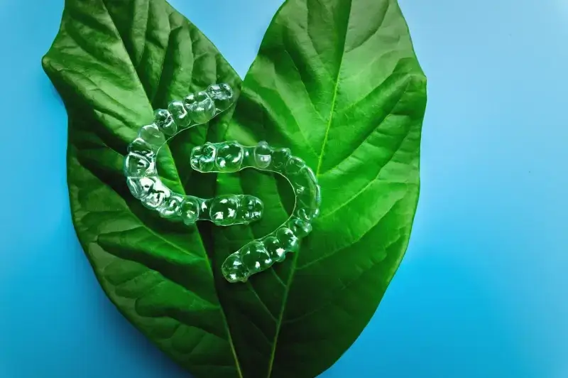 Jak długo trwa leczenie Invisalign?