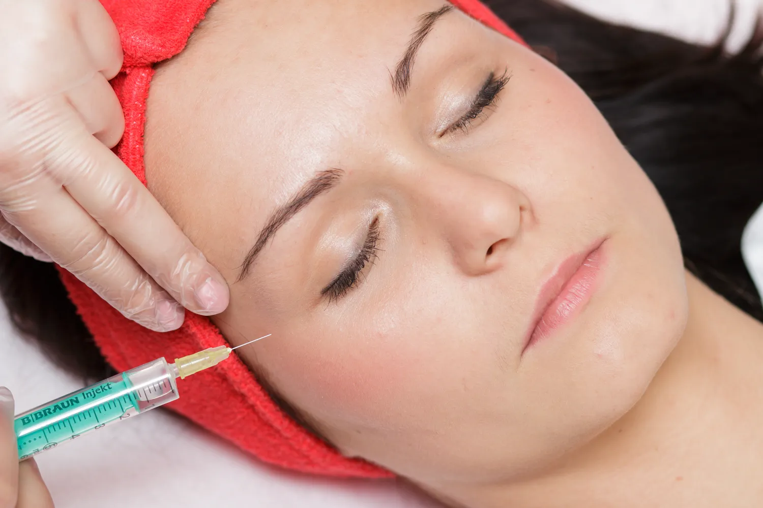 Dlaczego kwas hialuronowy szybko się wchłania?